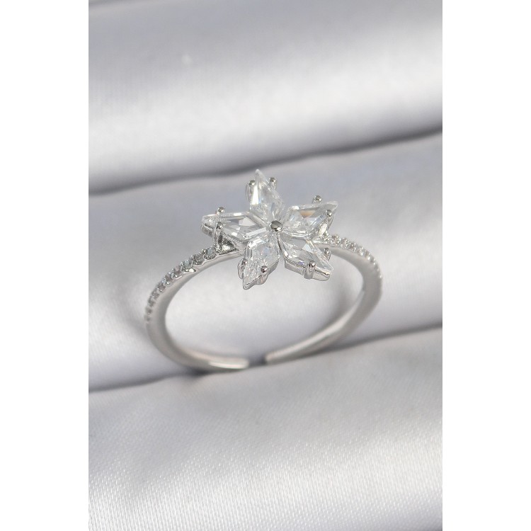 Pirinç Gümüş Renk Zirkon Taşlı Yıldız Model Ayarlanabilir Kadın Yüzük