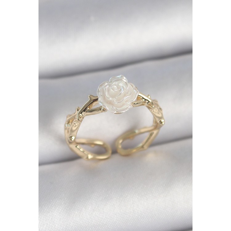 Pirinç Gold Renk Beyaz Gül Model Ayarlanabilir Kadın Yüzük