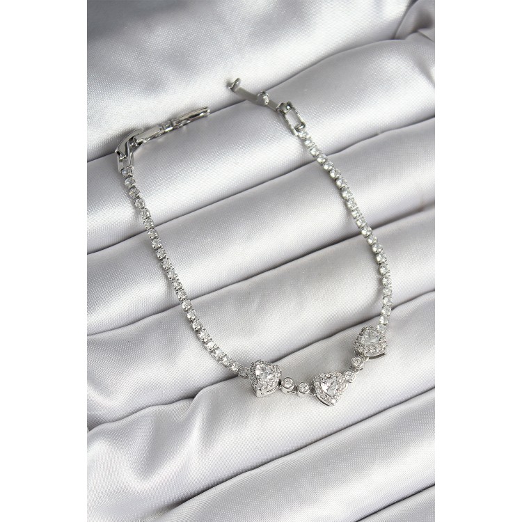 Pirinç Sıralı Kalp Figürlü Zirkon Taşlı Gümüş Renk Kadın Bileklik