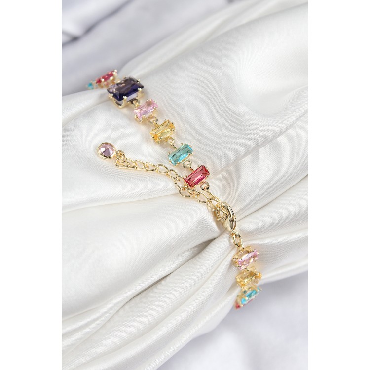 Pirinç Renkli Zirkon Taşlı Sıralı Dikdörtgen Model Gold Renk Kadın Bileklik