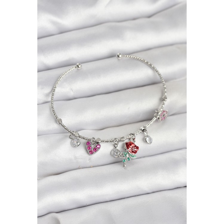 Gül Charmlı Gümüş Renk Pirinç Kadın Bileklik