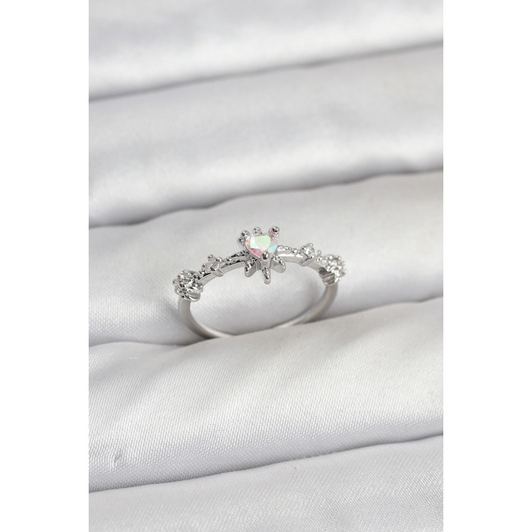 Gümüş Renk Pirinç Yıldız Model Kadın Yüzük