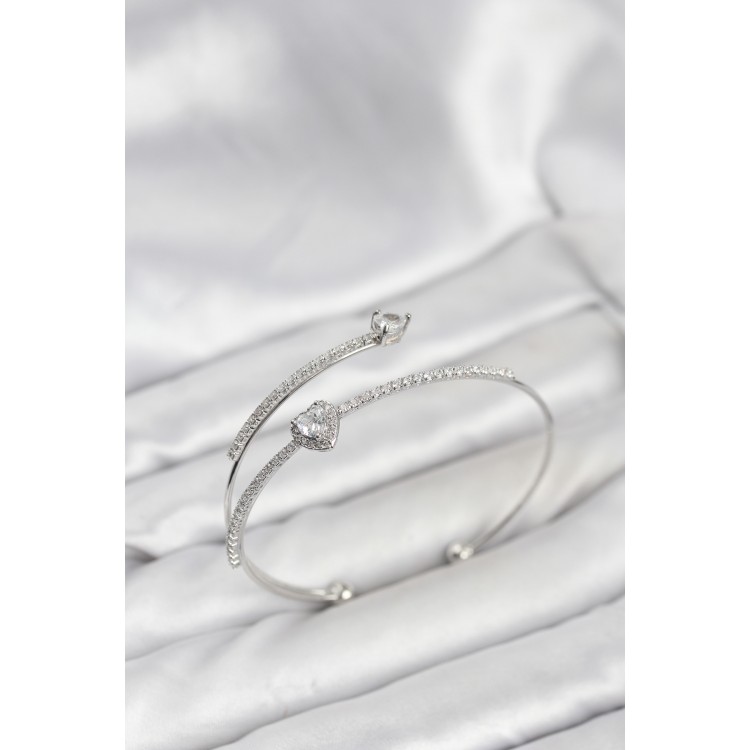 Kalp Model Pirinç Gümüş Renk Kadın Bileklik