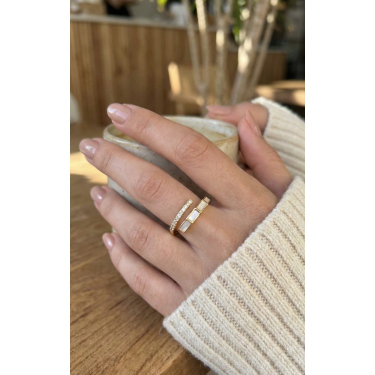 Pirinç Gold Renk Zirkon Taş Detaylı Yılan Model Ayarlanabilir Yüzük