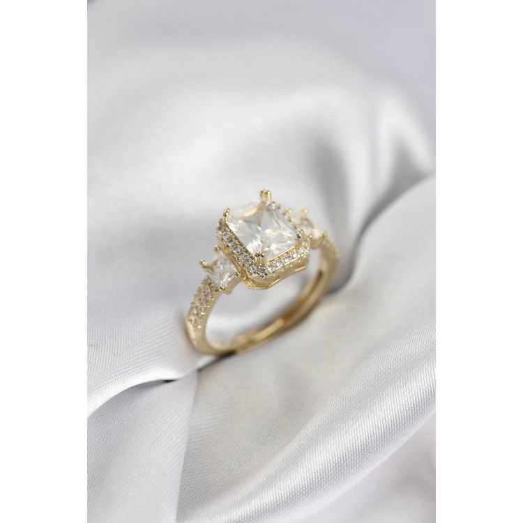 Gold Renk Kare Baget Zirkon Taşlı Tek Taş Model Kadın Yüzük