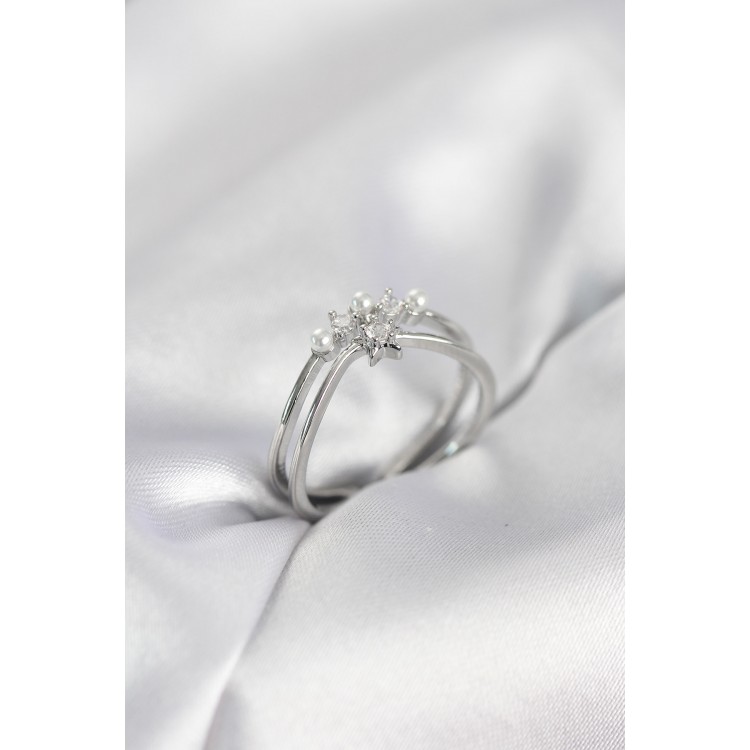 Gümüş Renk İncili Yıldız Model Zirkon Taşlı Kadın Yüzük