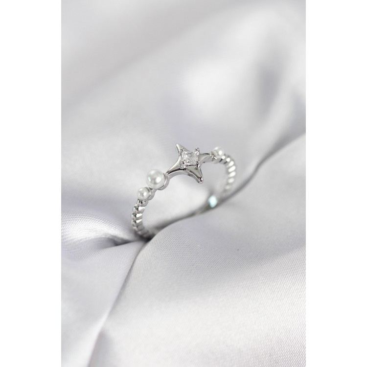 Minimal Kutup Yıldızı Model Zirkon Taşlı Gümüş Renk Kadın Yüzük