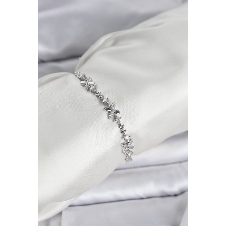 Gümüş Renk Yonca Model Zirkon Taşlı Asansörlü Kadın Bileklik